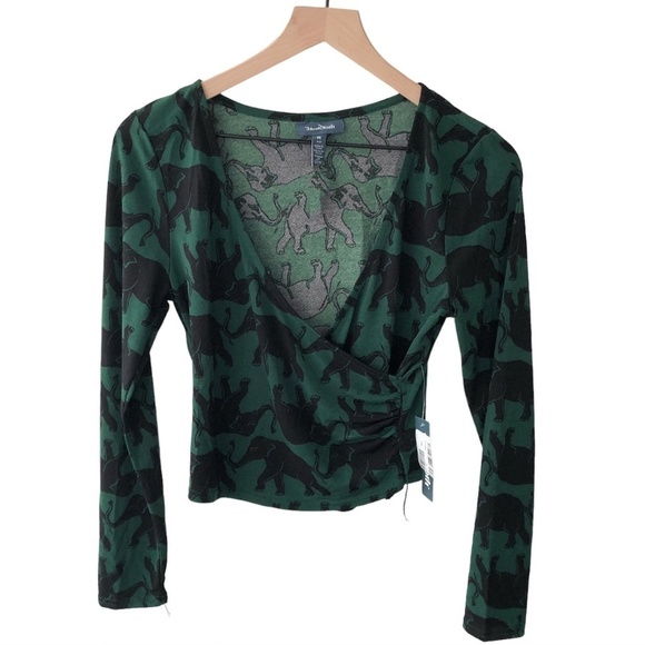 NWT ModCloth Here For the Herd Faux Wrap Top Green Black New Minimal Elephants - Picture 1 of 12